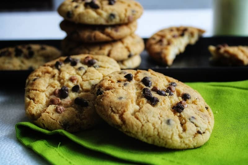 Eggless chocolate chip cookies